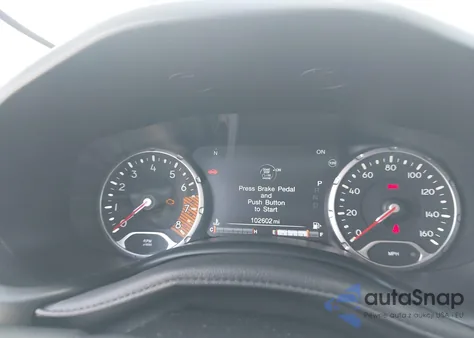 2022 Jeep Renegade Latitude 4X4 из США, поврежденный, VIN ZACNJDB11NPN62312